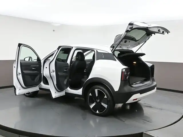2025 Nissan Kicks SR in Cars & Trucks in Dartmouth - Image 42