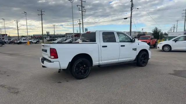 2022 Ram 1500 Classic63860078407425124