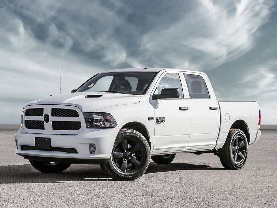 2022 Ram 1500 Classic NIGHT EDITION