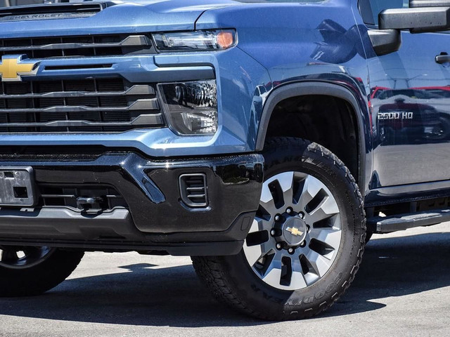 2024 Chevrolet Silverado 2500HD Custom in Cars & Trucks in Oakville / Halton Region - Image 2