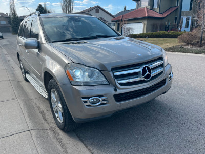 2009 Mercedes-Benz GL320 Bluetec, 7 Passengers