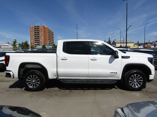 2022 GMC Sierra 1500 AT4 4WD CREW CAB 6.2L B.CAM/LEATHER/TOW PKG in Cars & Trucks in Calgary - Image 4