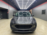 1.5L EcoBoost Body-color rear spoiler Cloth front bucket seats 6-way manual driver seat 4-way manual... (image 3)