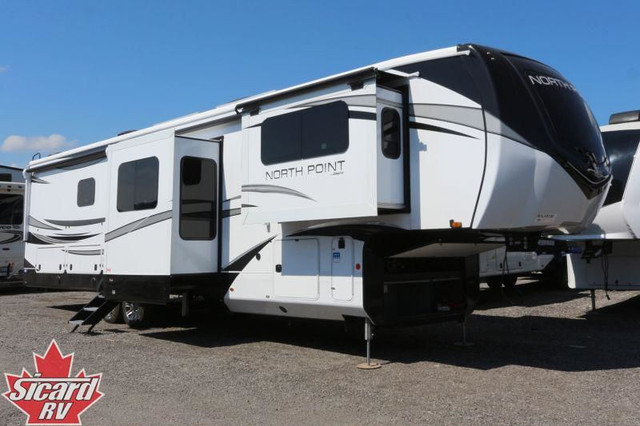2024 JAYCO NORTH POINT 382FLRB in Travel Trailers & Campers in Hamilton