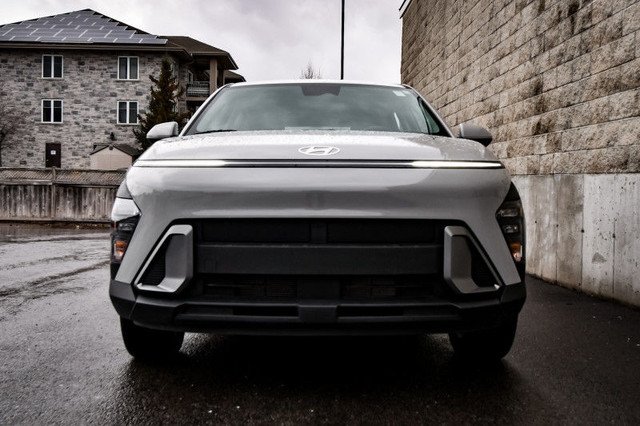 2024 Hyundai Kona ESSENTIAL • LOW MILEAGE • HEATED SEATS in Cars & Trucks in Cornwall - Image 4