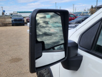 DURAMAX|H/CLOTH|R/START|R/CAMERA|DUMP BOX The Silverado 3500 HD Chassis Cab is a strong and capable... (image 6)