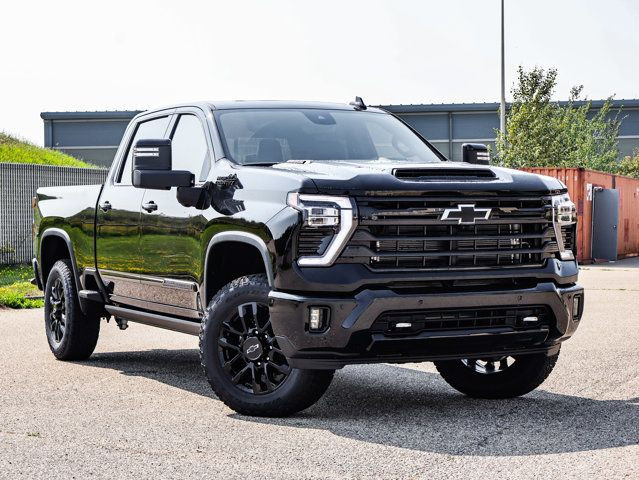2025 Chevrolet Silverado 3500HD High Country in Cars & Trucks in Strathcona County - Image 2