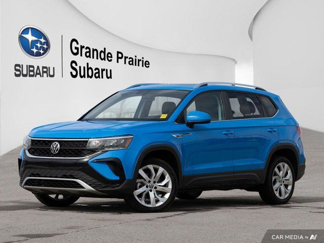 2022 Volkswagen Taos COMF | Pano Sunroof | Backup Camera in Cars & Trucks in Grande Prairie