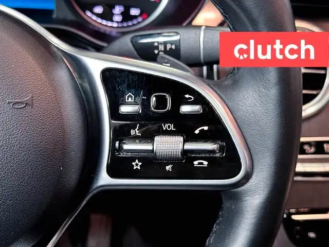 2021 Mercedes-Benz GLC 300 4MATIC AWD w/ Apple CarPlay, Heated F in Cars & Trucks in Bedford - Image 29