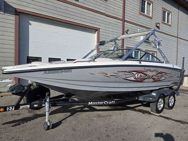 2006 Mastercraft Xstar Surf Boat FINANCING AVAILABLE in Personal Watercraft in Kelowna - Image 2