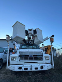 1991 Ford F800 DRW Bucket Truck 