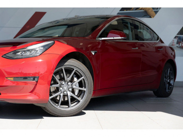 2019 Tesla Model 3 Long Range in Cars & Trucks in Vancouver - Image 2