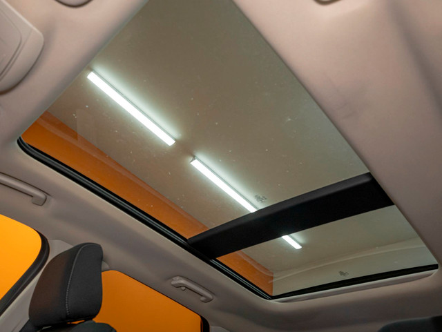 2020 Ford Edge SEL AWD *TOIT* SIÈGES CHAUFF HAYON ELECT CARPLAY in Cars & Trucks in Laurentides - Image 4