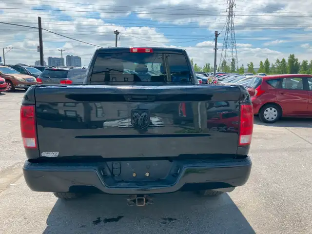 2018 Ram 1500 Express 4x4  in Cars & Trucks in Laval / North Shore - Image 7