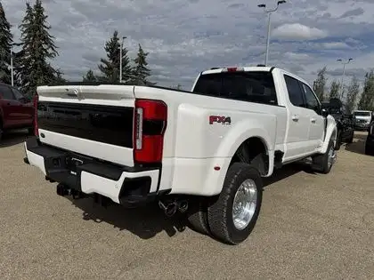 2025 Ford F-450 SUPER DUTY PLATINUM DRW w/FX4, PRO PWR, MNRF & M in Cars & Trucks in Edmonton - Image 4