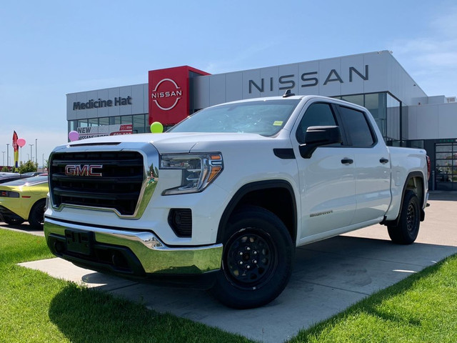 2020 GMC Sierra 1500 in Cars & Trucks in Medicine Hat