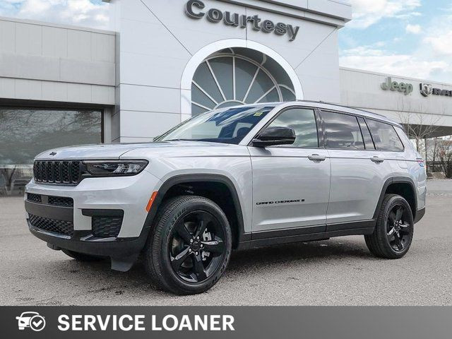 2025 Jeep Grand Cherokee L Altitude in Cars & Trucks in Calgary
