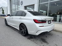 PRIX ET QUALITÉ IMBATTABLE venez découvrir notre BMW SÉRIE 3 2020 330I XDRIVE CUIR TOIT OUVRANT CARP... (image 1)