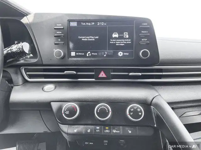 2022 Hyundai Elantra Preferred dans Autos et camions dans Région de Mississauga/Peel - Image 17