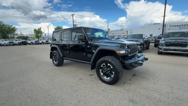 2024 Jeep Wrangler 4xe Rubicon | Steel Bumper and Winch Group in Cars & Trucks in Edmonton - Image 2