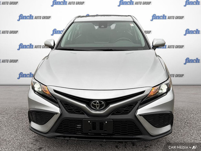 2023 Toyota Camry SE HEATED SEATS | SUNROOF | PUSH BUTTON START in Cars & Trucks in London - Image 3
