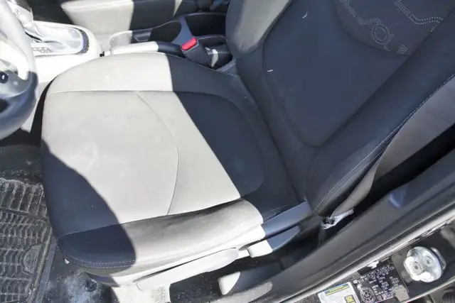 2012 KIA SOUL in Cars & Trucks in Oshawa / Durham Region - Image 15