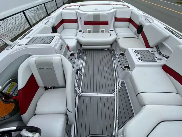 2009 Nautique SAN 220 CONSIGNATION PAS DE TAXES in Powerboats & Motorboats in Granby - Image 9