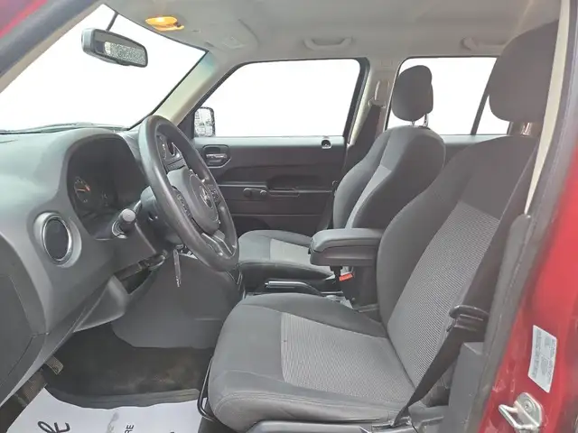 2015 Jeep Patriot 4WD 4dr Altitude in Cars & Trucks in Calgary - Image 13