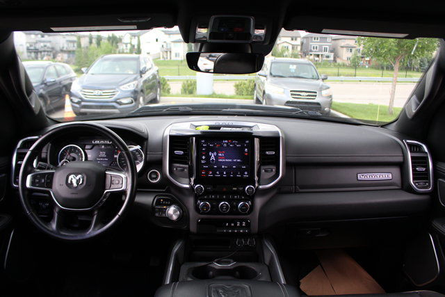 2021 Ram 1500 Laramie in Cars & Trucks in Calgary - Image 2