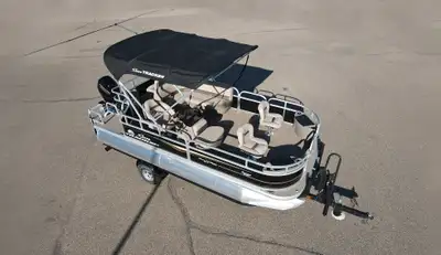 $41,995 -$2,000 [SUPER SUMMER SALE] =$39,995 w/ 40 ELPT FourStroke Command ThrusT Boat, Motor, Trail...