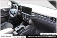 2025 Ford Escape ST-Line Select Experience the Ford Escape ST-Line Select with only 17100 km on the... (image 9)