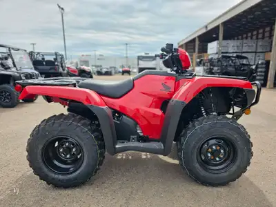 Honda TRX520 Foreman ATVGet through tough jobs and even tougher terrains on the Honda TRX520 Foreman...