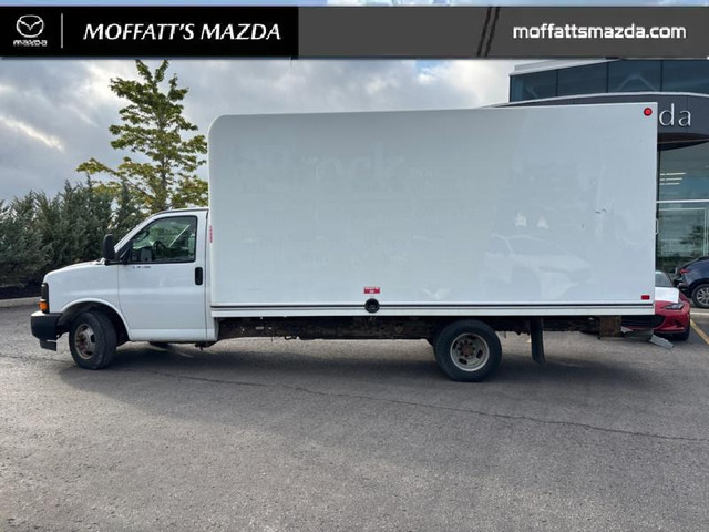 2017 GMC Savana Commercial Cutaway Base - Power Windows - $262 B in Cars & Trucks in Barrie - Image 2