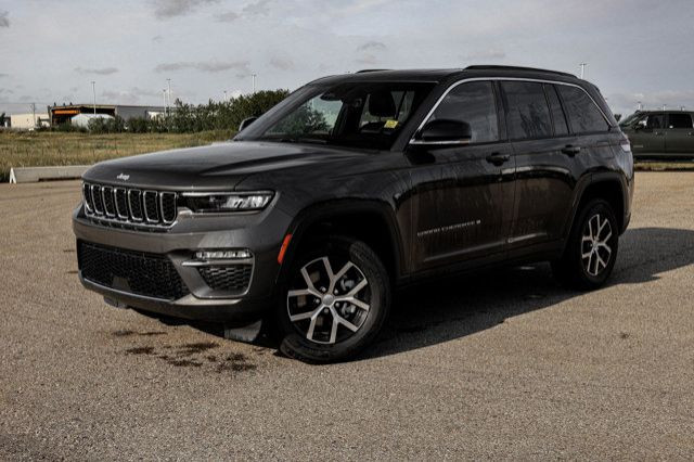 2025 Jeep Grand Cherokee Limited in Cars & Trucks in Strathcona County