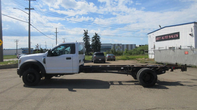 2019 Ford F-550 XLT REG CAB & CHASSIS WITH LONG WHEEL BASE in Cars & Trucks in Edmonton