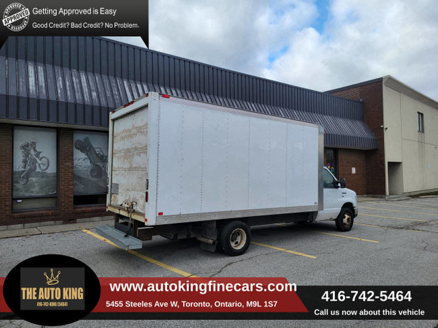 2013 Ford Econoline Commercial Cutaway E-450 SUPER DUTY 16FT BOX in Cars & Trucks in City of Toronto - Image 3