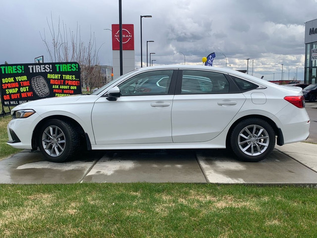 2023 Honda Civic Sedan EX This Vehicle has 3 month 6000 km compl in Cars & Trucks in Medicine Hat - Image 2