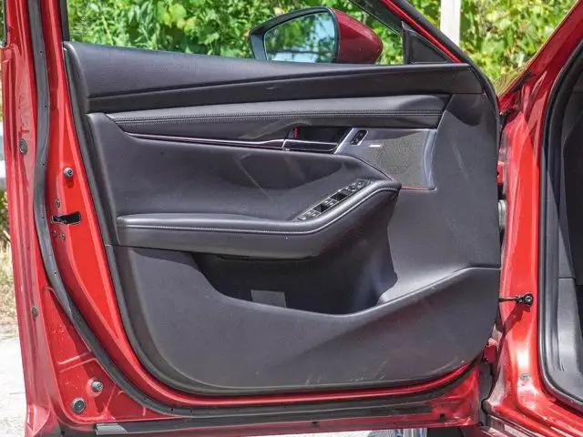 2023 Mazda Mazda3 Sport GT- Sunroof - Heated Seats / Steering in Cars & Trucks in Barrie - Image 20