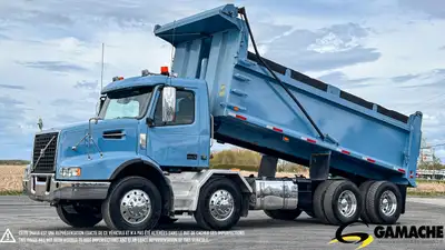 Heavy truck - # STOCK: C-36557 2016 VOLVO VHD BENNE BASCULANTE / CAMION DOMPEUR 12 ROUES 2016 VOLVO...