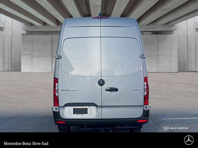 2025 Mercedes-Benz Sprinter 2500 170 Wheelbase High Roof RWD in Cars & Trucks in Longueuil / South Shore - Image 4