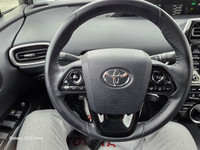 AUCUN DOSSIER DE DOMMAGE Ce Prius Prime est équipé de : Bluetooth, Cruise, PRISE USB, sièges chauffa... (image 8)