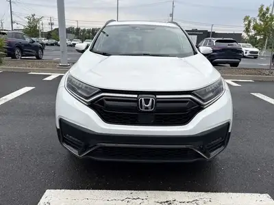 2022 Honda CR-V Touring 1.5L Turbocharged ALL MAINTENANCE UP TO DATE, and we have reconditioned the...