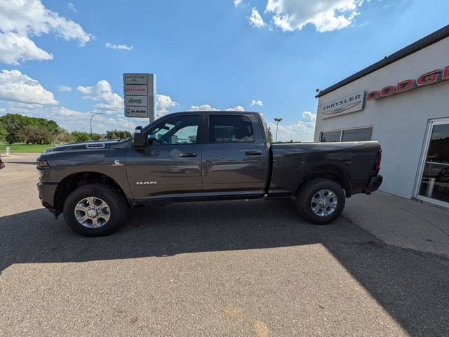 2025 RAM 3500 Big Horn 4x4 Crew Cab 6'4 in Cars & Trucks in Medicine Hat - Image 4