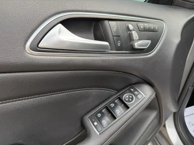2015 Mercedes-Benz B-Class 4dr HB B 250 Sports Tourer 4MATIC in Cars & Trucks in City of Toronto - Image 11