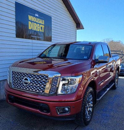 2018 Nissan Titan LOW-KM Platinum Reserve Auto V8 4x4 overflowin