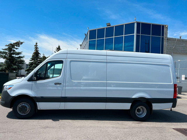 2023 Mercedes-Benz Sprinter Van SPRINTER 3500 - CARGO- 170”WB Hi in Cars & Trucks in Oakville / Halton Region - Image 3