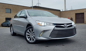 2017 Toyota Camry XLE/Toit/GPS/Mags/1 Propriétaire!!