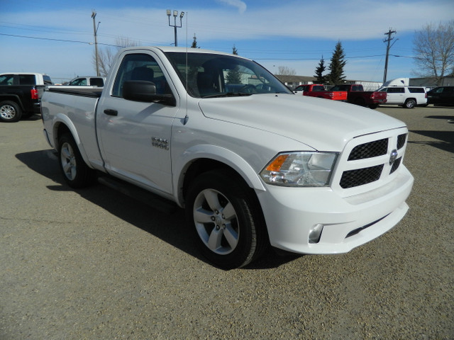 2013 Dodge RAM 1500 SHORT BOX 2WD /VERY CLEAN UNIT INSIDE & OUT in Cars & Trucks in Edmonton - Image 2