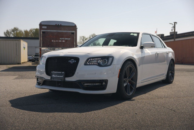 2023 Chrysler 300 in Cars & Trucks in Delta/Surrey/Langley - Image 4