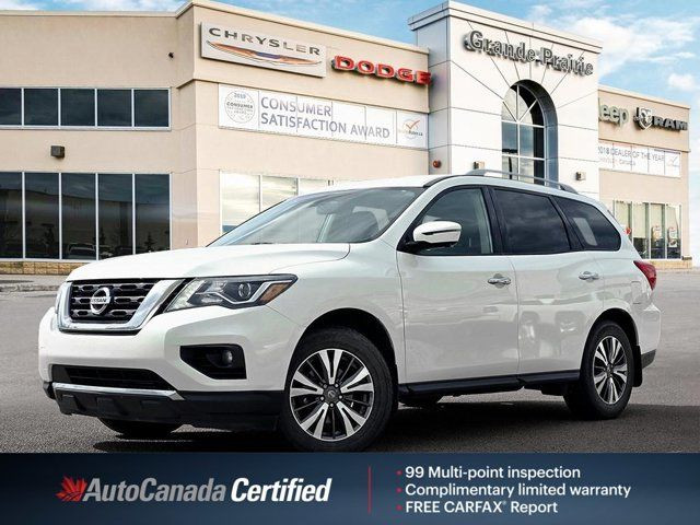 2017 Nissan Pathfinder SL in Cars & Trucks in Grande Prairie